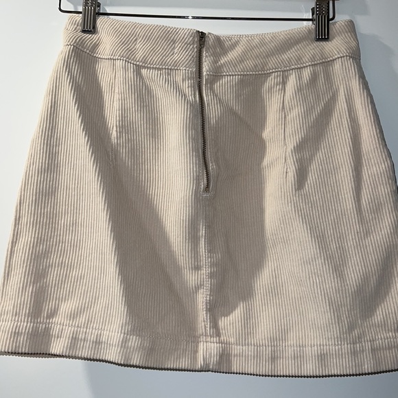 Corduroy skirt with baby mini slit - Picture 3 of 3